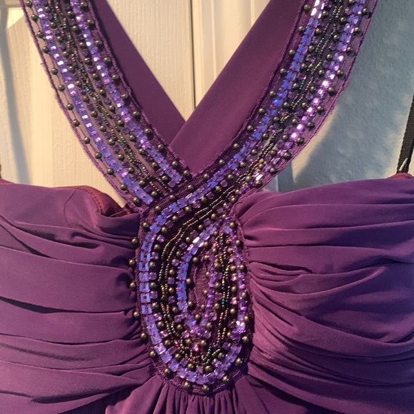 NWT purple long length beaded cross front and back. Size Small. Bust- 34” - Picture 3 of 4